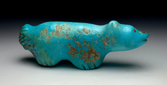 1970s Native Zuni Carved Turquoise Bear Fetish By Pete & Dinah Gasper (d.)