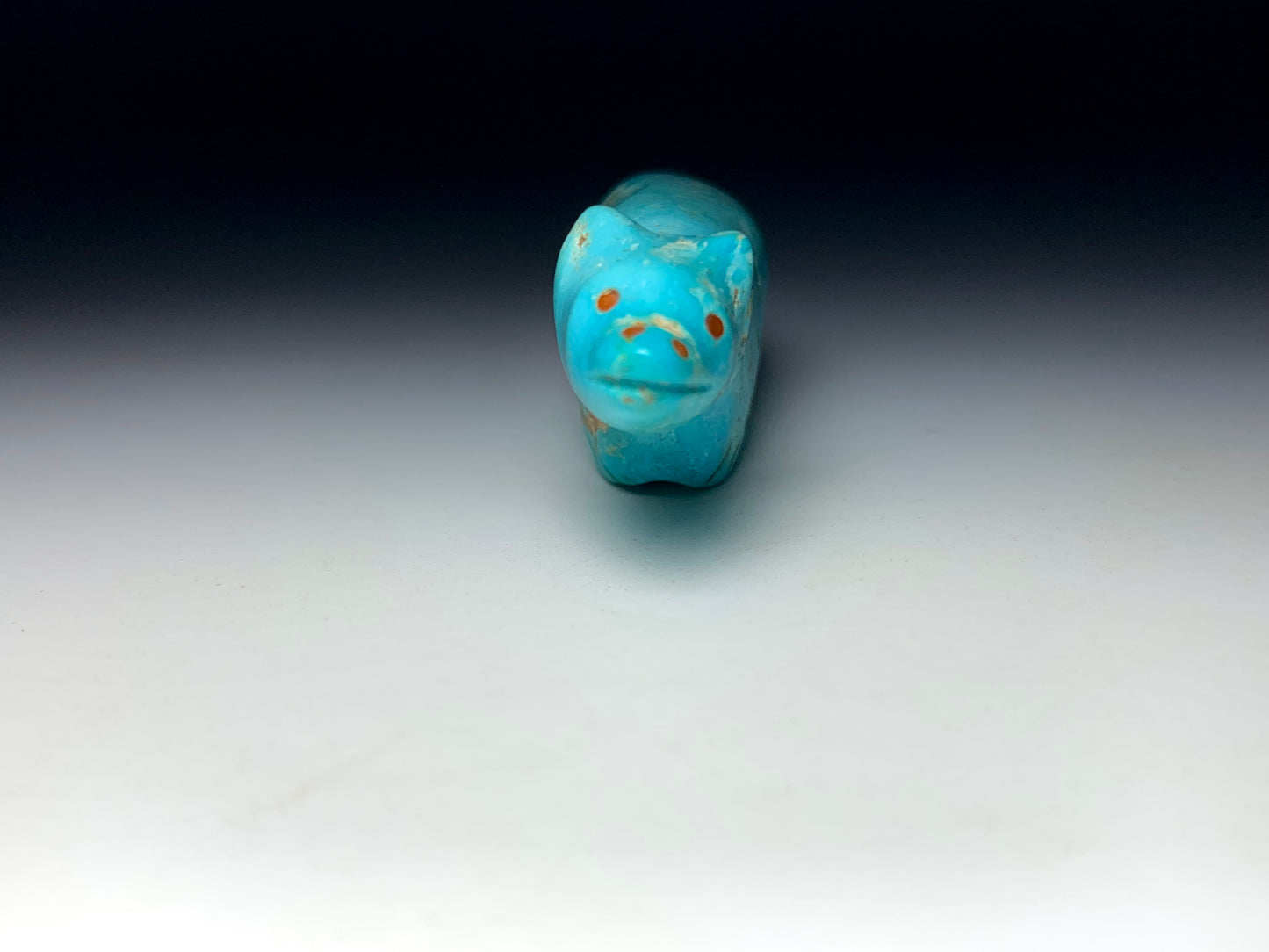 1970s Native Zuni Carved Turquoise Bear Fetish By Pete & Dinah Gasper (d.)