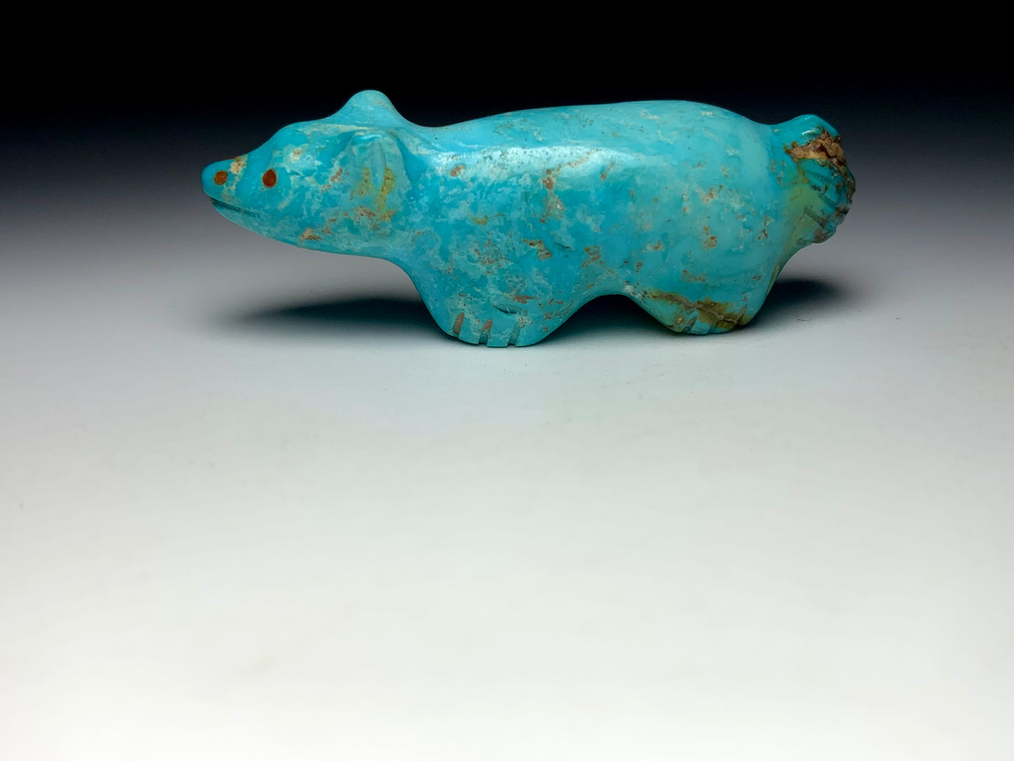 1970s Native Zuni Carved Turquoise Bear Fetish By Pete & Dinah Gasper (d.)