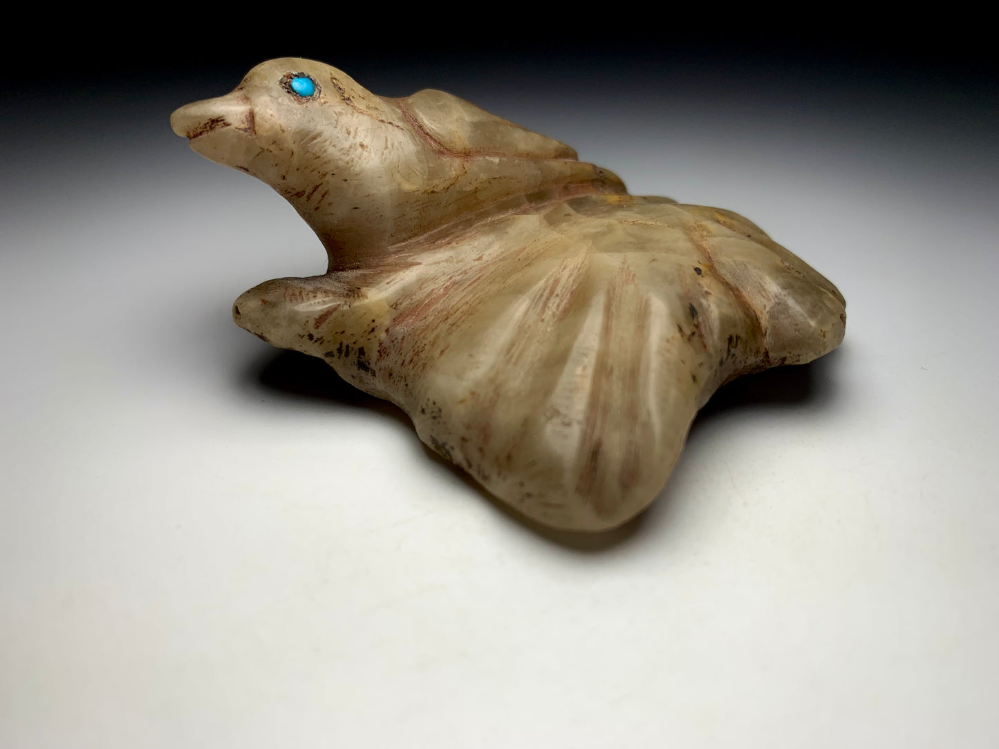 Mid Century Native Zuni Carved Honey Travertine Bird on Leaf Fetish By Leekya Deyuse (d.)