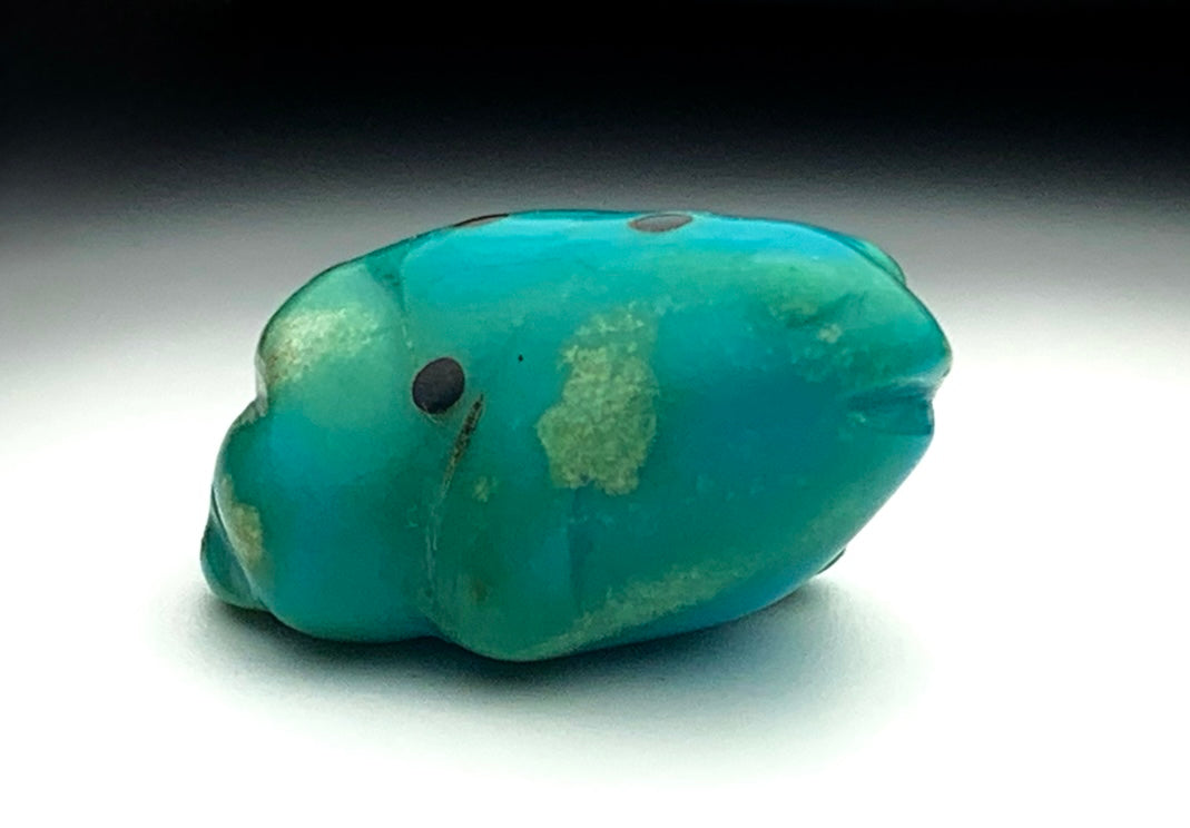 Mid Century Native Zuni Carved Turquoise Frog Fetish By Leo Poblano (d.)