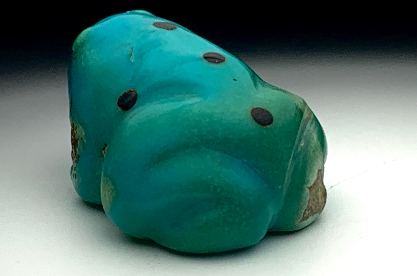 Mid Century Native Zuni Carved Turquoise Frog Fetish By Leo Poblano (d.)