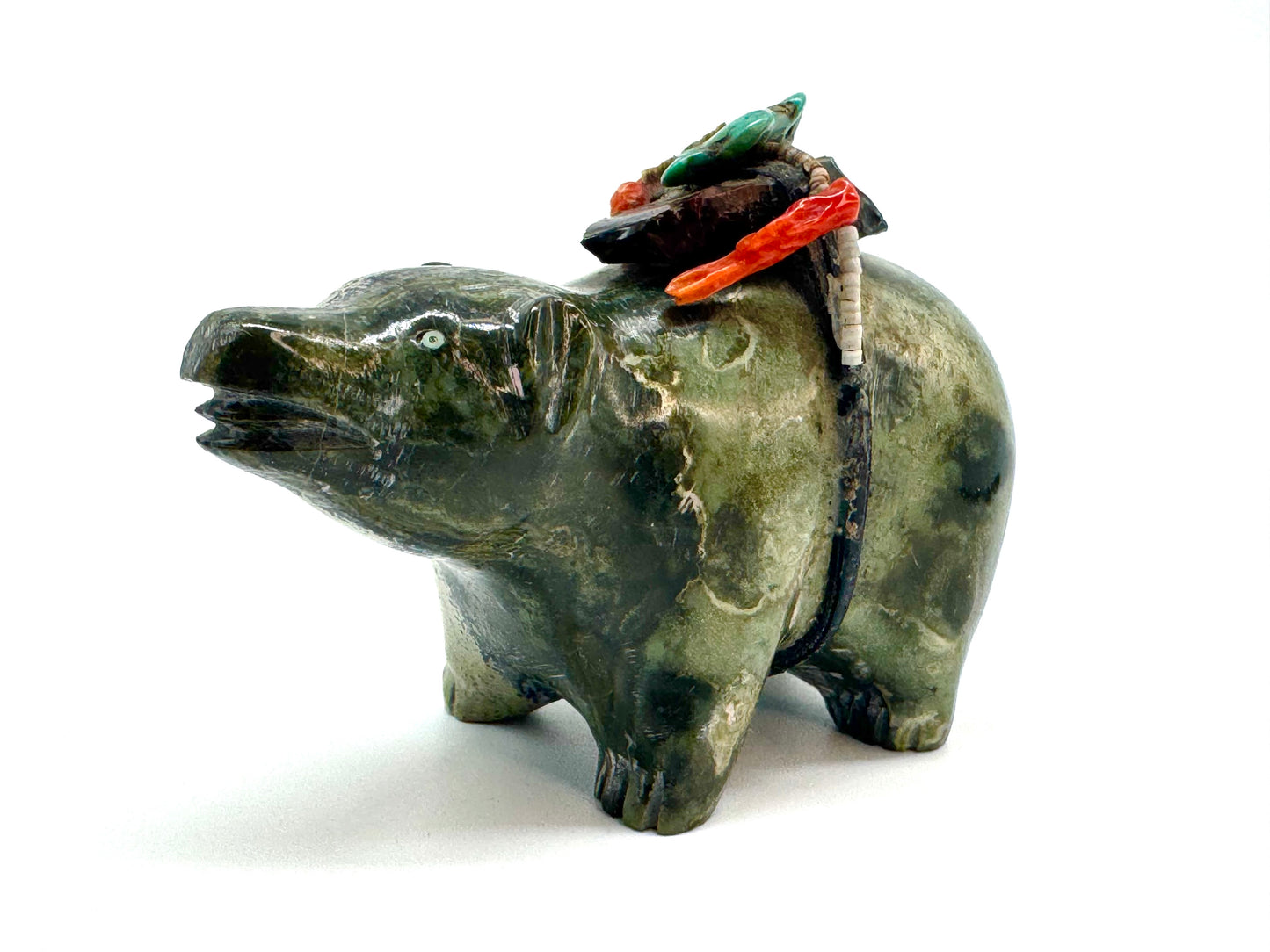 Finest Mid Century Native Zuni Carved Serpentine Bear Fetish By Leekya Deyuse (d.)