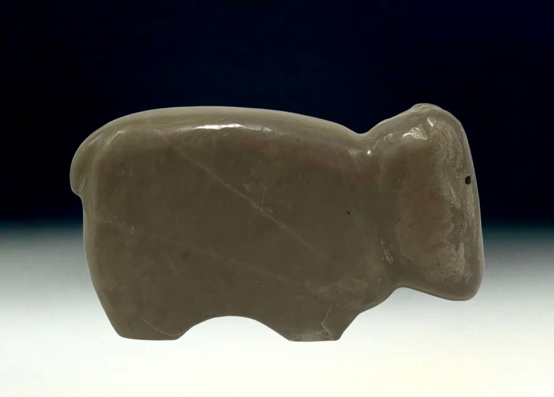 1970s Native Zuni Carved Stone Bear Fetish By Aaron & Thelma Sheche (d.)