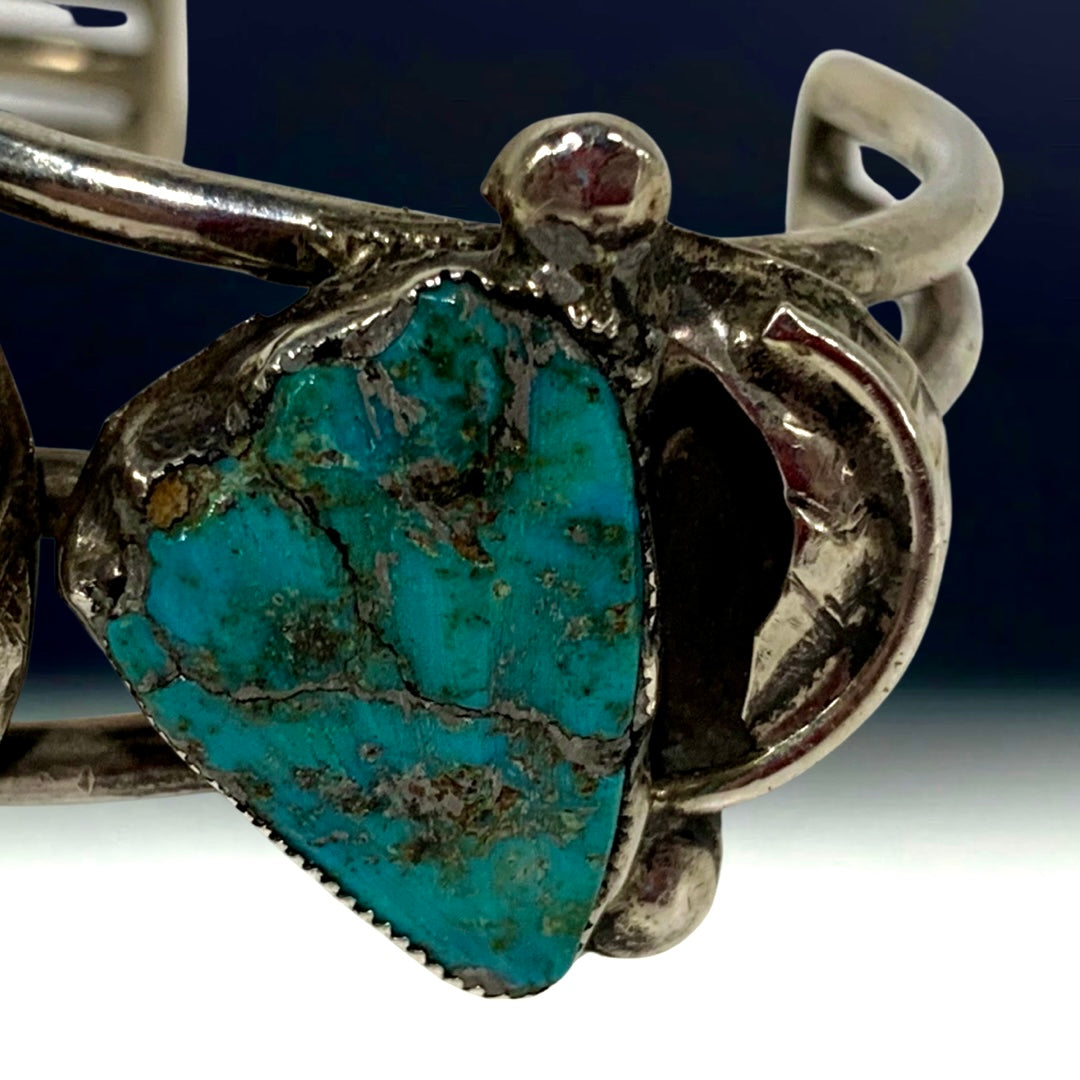 Native Zuni Sterling Silver Turquoise Leaf Fetish Bracelet By Leekya Deyuse (d.)