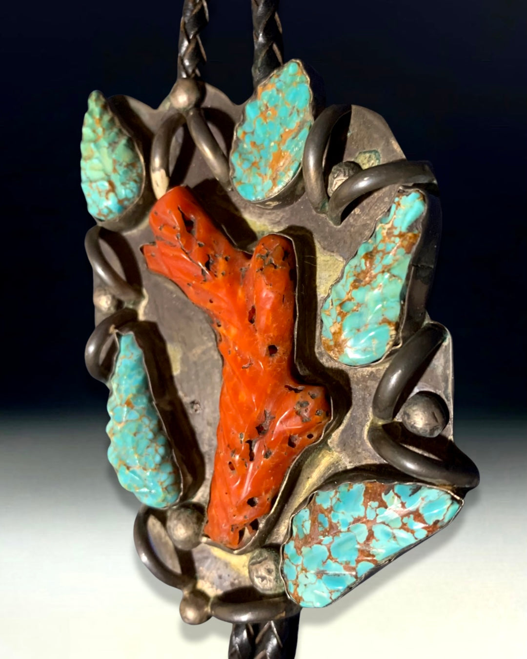 Mid Century Native Zuni Sterling Silver Spiderweb Turquoise Leaf Fetish Bolo By Leekya Deyuse & Dan Simplicio (d.)