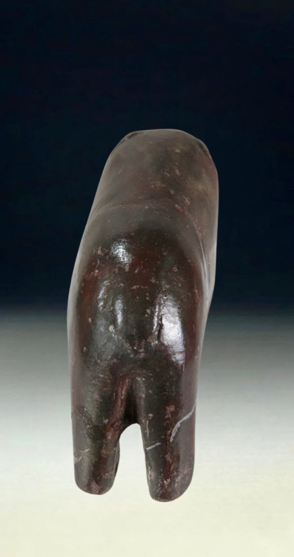 Mid Century Native Zuni Carved Stone Bear Fetish By Leo Poblano (d.)