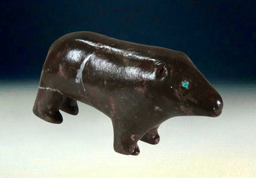 Mid Century Native Zuni Carved Stone Bear Fetish By Leo Poblano (d ...